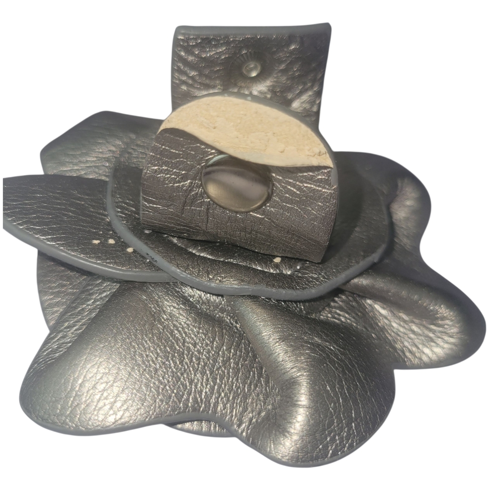 PROJECT: Pewter Leather Flower Bag Charm - Picture 4 of 6